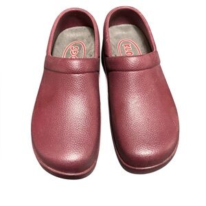 Maroon Klogs size 5